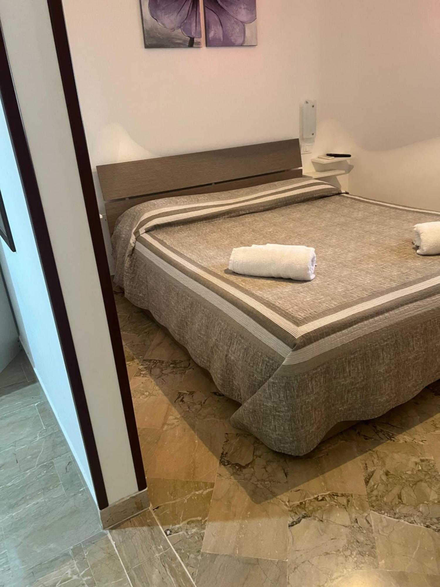 Villa Dolce Vita Rooms カステッルッツォ エクステリア 写真